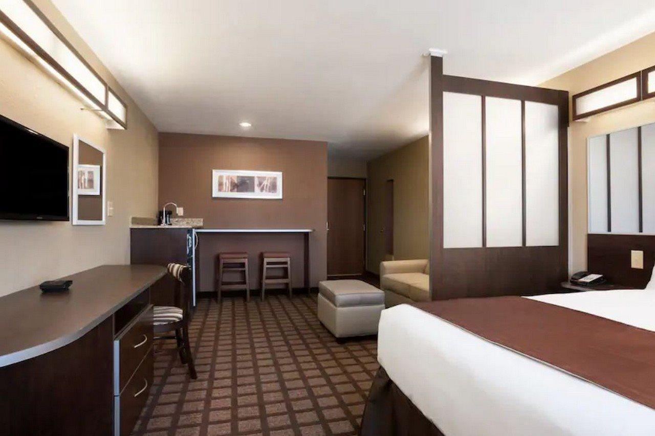 Microtel & By Wyndham