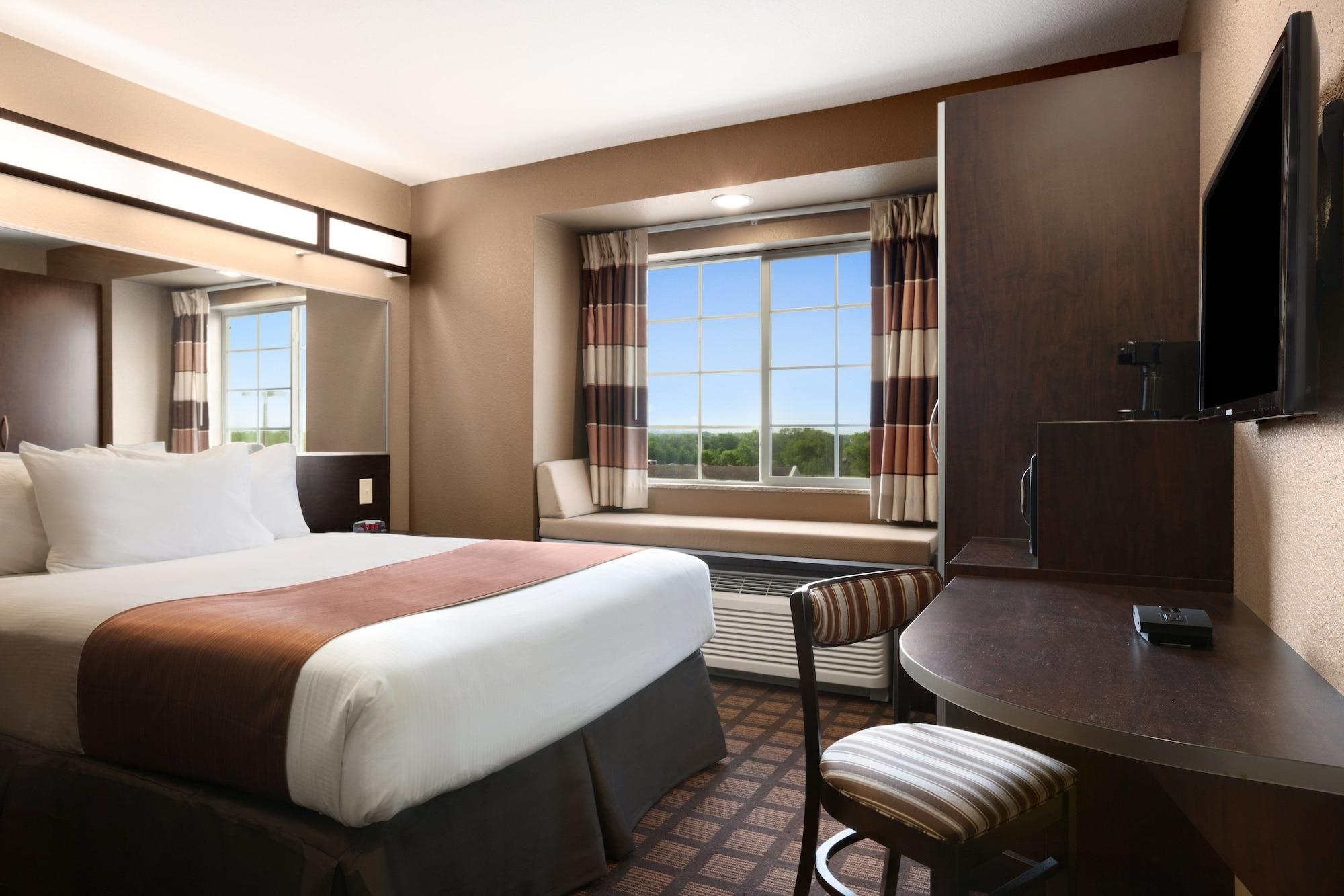 Microtel & By Wyndham Hotel Midland