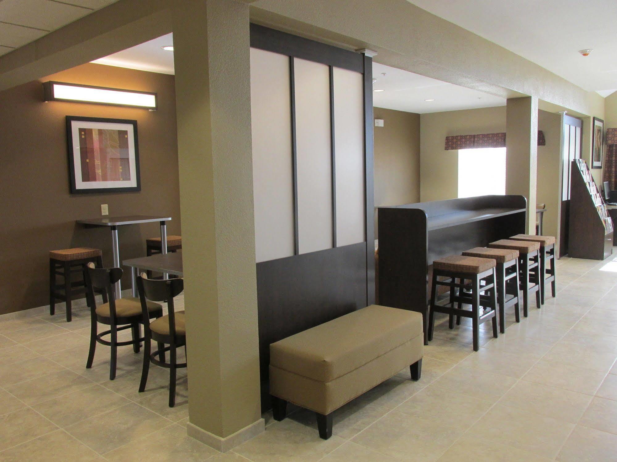 Microtel & By Wyndham 3*